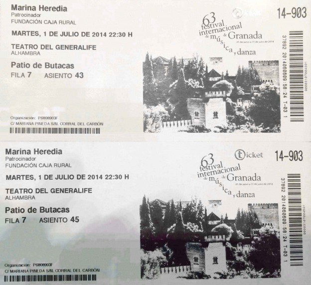 Fotografía de las dos entradas del concierto de Marina Heredia